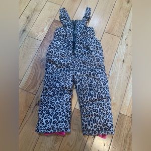 Girls snow pants. Size 24M. Animal print.